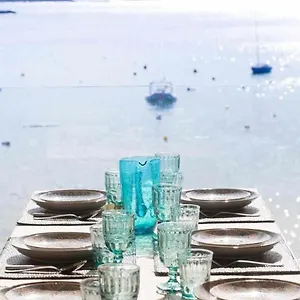  Aparthotel Beachfront Es Turo